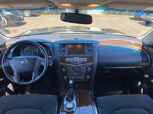 Used 2018 Nissan Armada SV w/ Driver Package AWD/4WD image 17