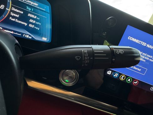 Used 2023 Chevrolet Corvette Stingray Premium Cpe w/ Z51 Performance Package image 39