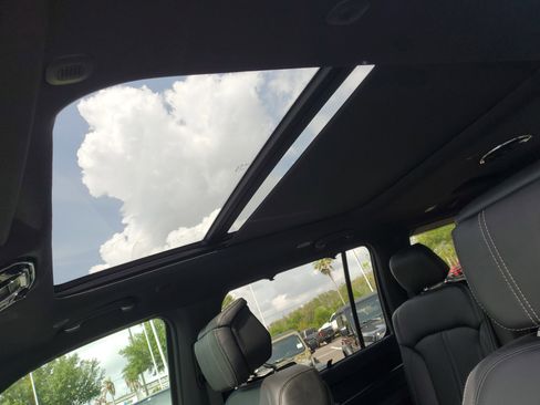 New 2026 Jeep Grand Wagoneer Summit image 21