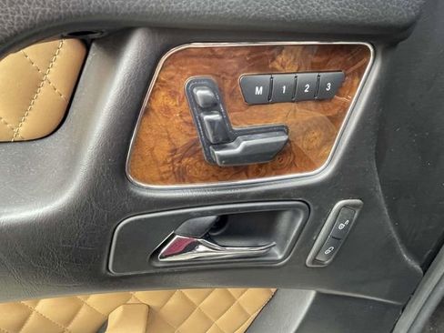 Used 2016 Mercedes-Benz G 63 AMG 4MATIC image 19