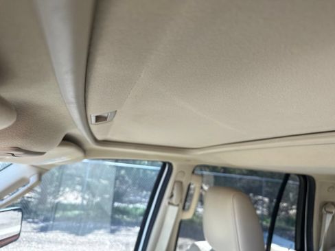 Used 2017 Ford Expedition Limited w/ Equipment Group 301A AWD/4WD image 29