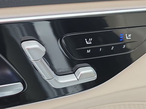 Certified 2022 Mercedes-Benz C 300 4MATIC Sedan image 29