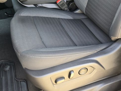 Used 2025 Chevrolet Silverado 1500 Custom RWD image 17