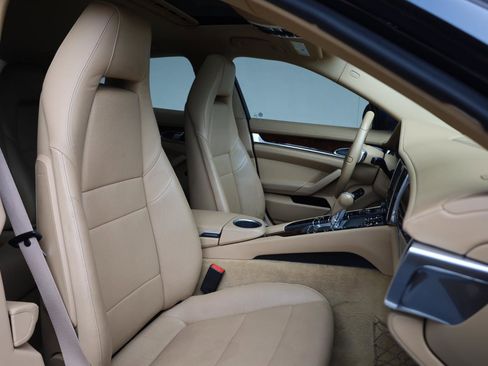 Used 2012 Porsche Panamera 4 image 29