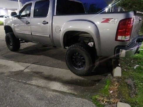 Used 2012 GMC Sierra 1500 SLE w/ Power Tech Package image 3