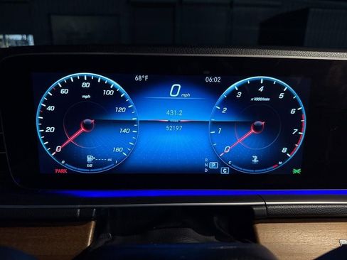 Used 2021 Mercedes-Benz GLE 350 w/ 3rd Row Seat Package image 9