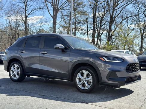 Used 2023 Honda HR-V LX image 2