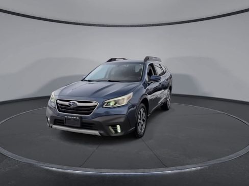 Used 2021 Subaru Outback Limited XT image 3