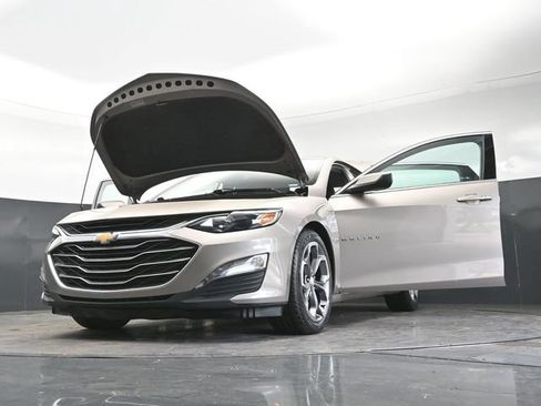 Used 2024 Chevrolet Malibu LT FWD image 39