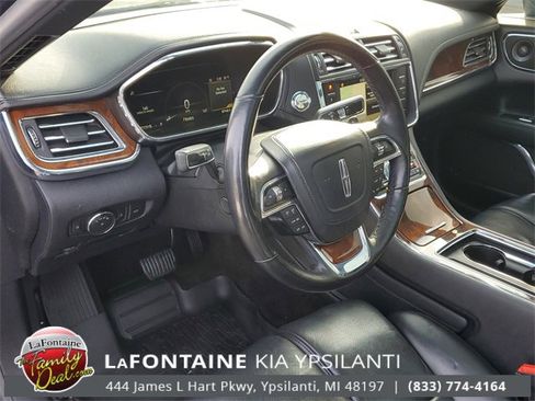 Used 2018 Lincoln Continental Reserve w/ Continental Climate Package image 10