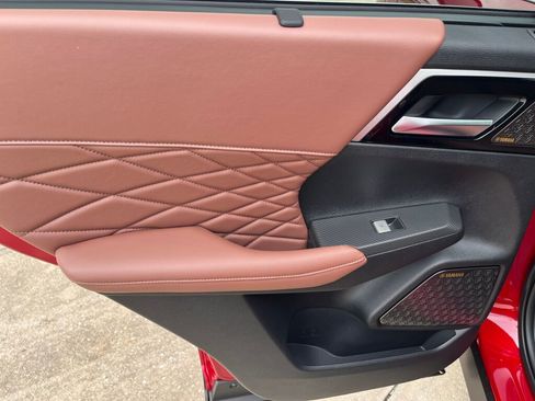 New 2025 Mitsubishi Outlander SEL FWD image 23