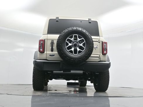 New 2025 Ford Bronco Badlands image 48