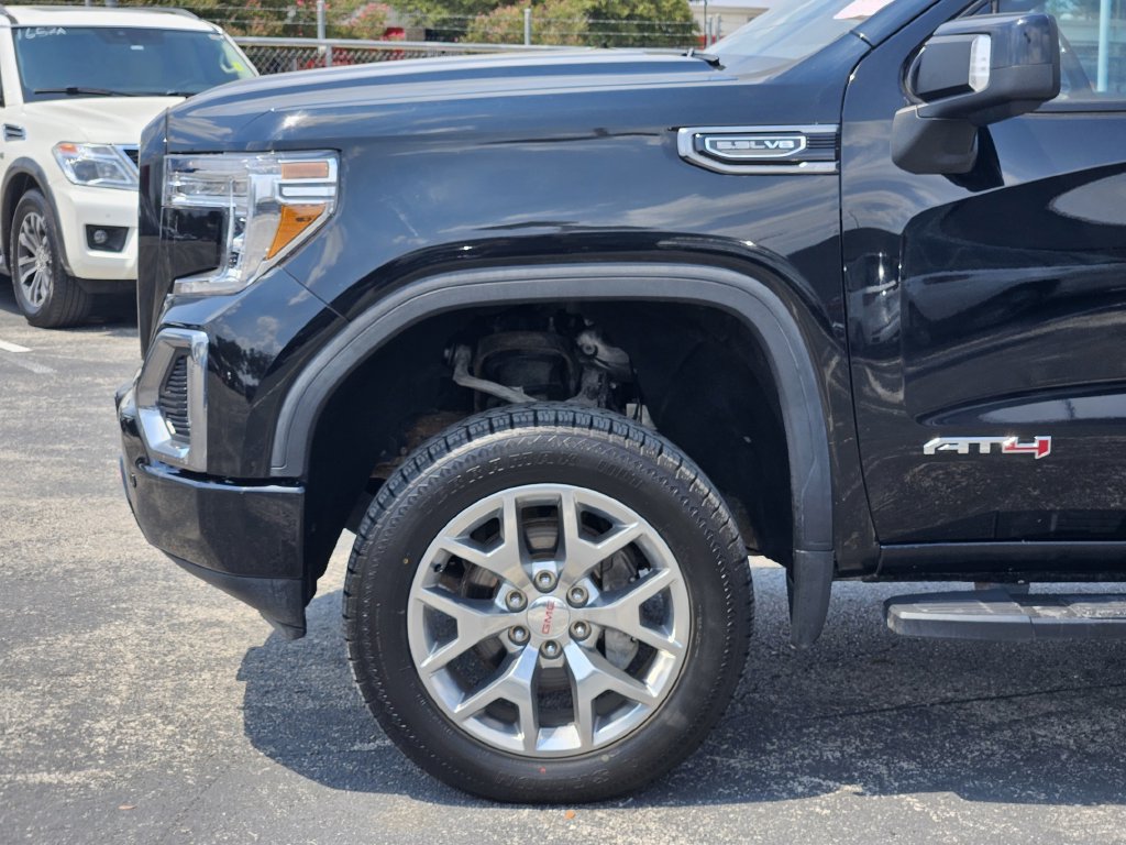 Used 2020 GMC Sierra 1500 AT4 w/ AT4 Premium Package AWD/4WD image 9