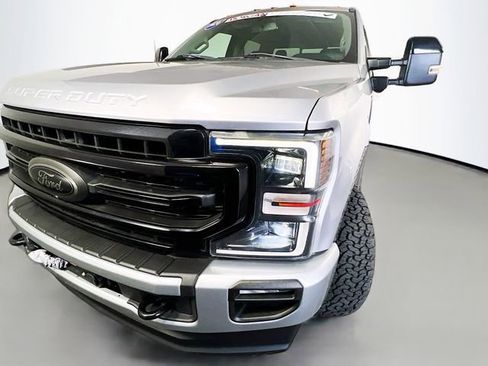 Used 2020 Ford F350 Lariat image 3