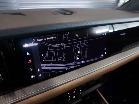 Certified 2025 Porsche Cayenne image 19