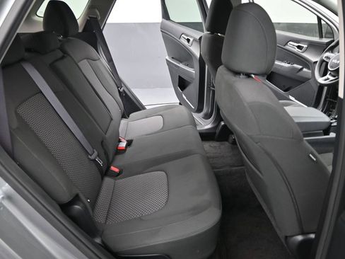 Used 2024 Kia Sportage LX image 24