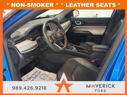 Used 2023 Jeep Compass Limited AWD/4WD image 8