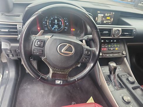 Used 2017 Lexus IS 200t F Sport w/ F Sport Package RWD image 7