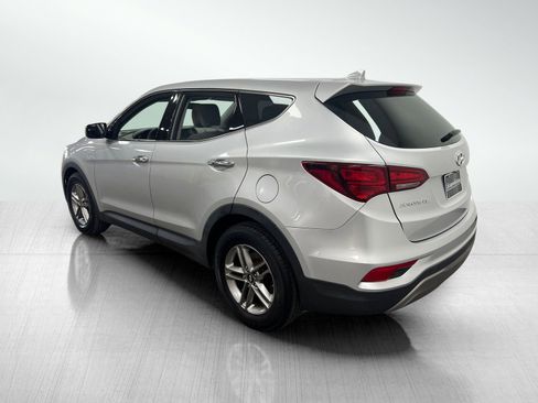 Used 2017 Hyundai Santa Fe Sport image 8