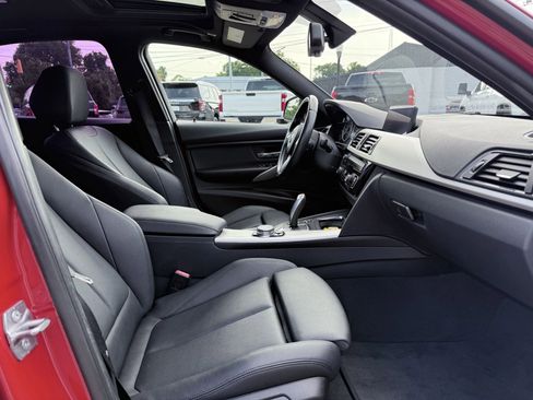 Used 2017 BMW 320i Sedan image 30