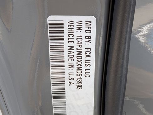 Certified 2022 Jeep Cherokee Limited image 28