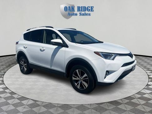 Used 2018 Toyota RAV4 XLE w/ Plus Extra Value Package AWD/4WD image 3