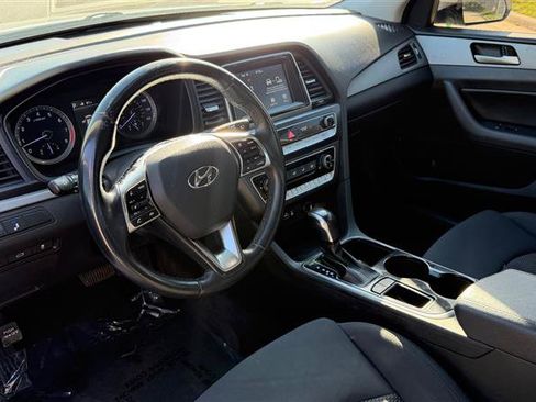 Used 2018 Hyundai Sonata SEL FWD image 12