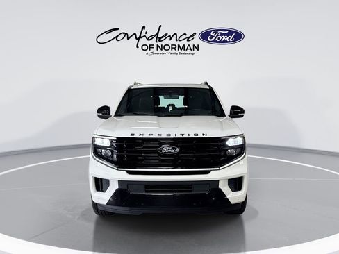 New 2026 Ford Expedition Platinum AWD/4WD image 2