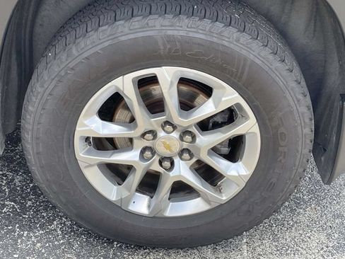 Used 2021 Chevrolet Traverse LT w/ LPO, Floor Liner Package AWD/4WD image 12