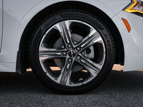 Used 2022 Kia K5 EX image 14