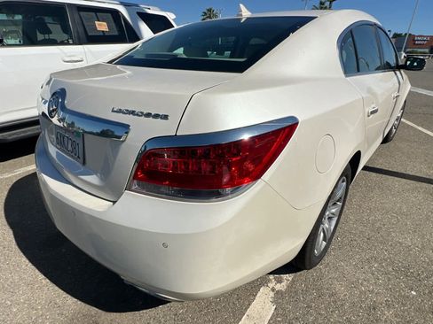Used 2013 Buick LaCrosse Leather w/ Entertainment Package FWD image 4
