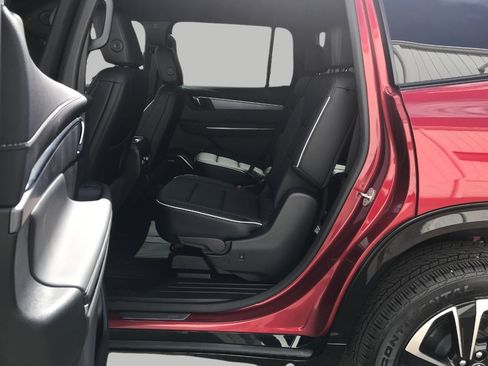 Certified 2026 Buick Enclave Sport Touring w/ Power Package image 25