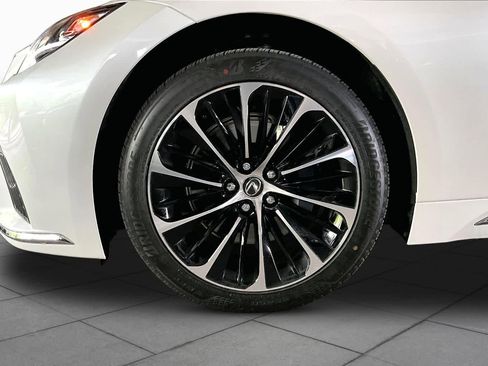Used 2023 Lexus LS 500 AWD w/ Luxury Package image 10