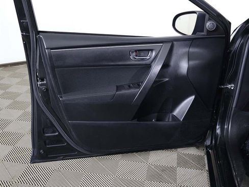 Used 2019 Toyota Corolla LE FWD image 19
