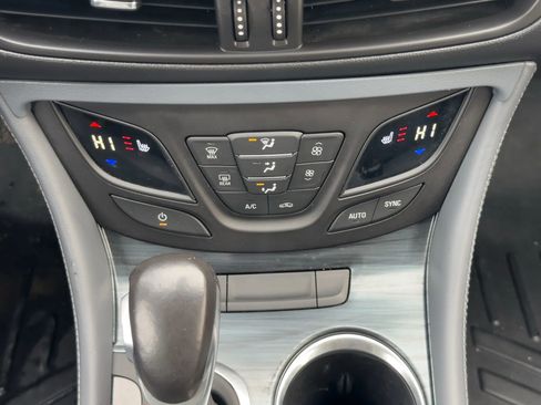 Used 2019 Buick Envision Premium image 15