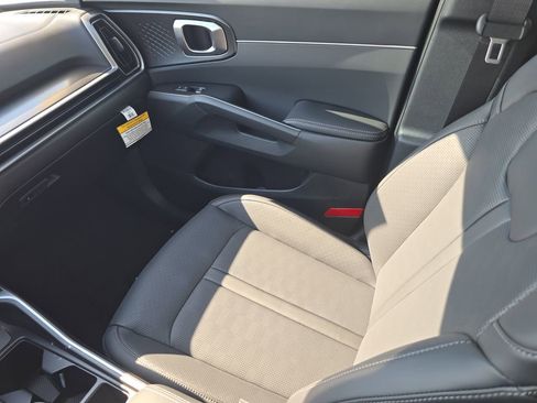 New 2026 Kia Sorento EX FWD image 16
