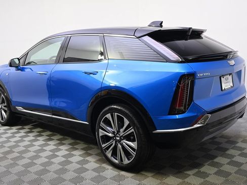 New 2026 Cadillac Optiq Luxury 2 w/ LPO, Floor Liner Package AWD/4WD image 3