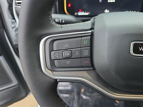 New 2025 Jeep Wagoneer Series II w/ Premium Group I image 18