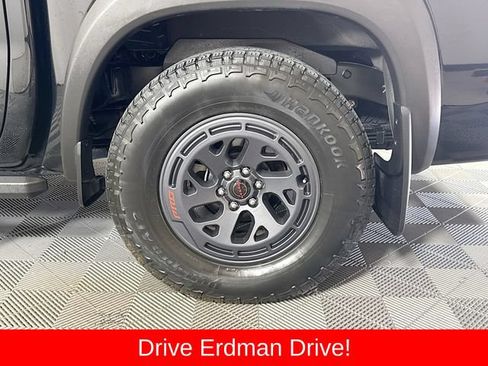 Used 2023 Nissan Frontier Pro-X w/ Pro-X Premium Package RWD image 4