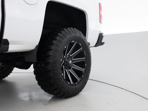 Used 2018 Chevrolet Silverado 1500 LT w/ All Star Edition image 20