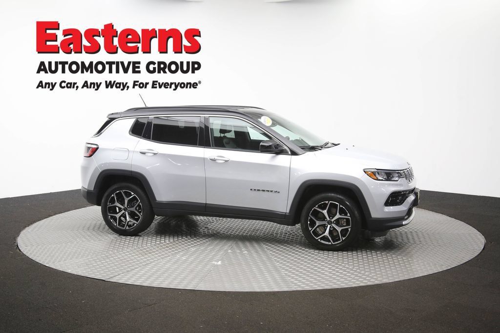Used 2025 Jeep Compass Limited AWD/4WD image 46
