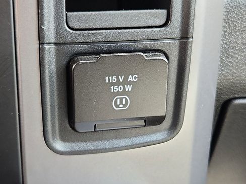 Used 2022 RAM 1500 Classic SLT w/ Trailer & Traction Group image 21