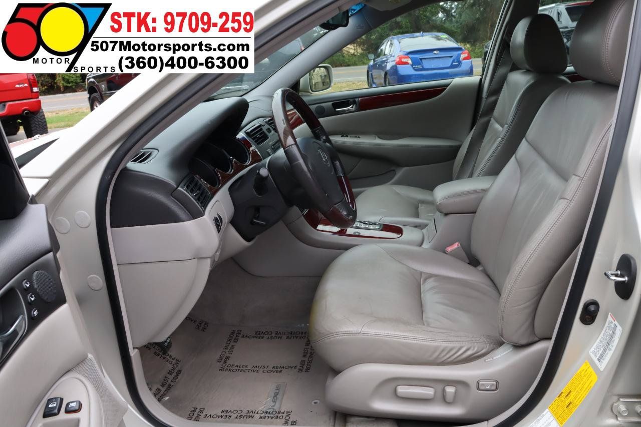 Used 2002 Lexus ES 330 w/ Premium Pkg FWD image 12
