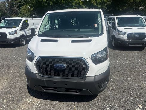Used 2025 Ford Transit 250 Low Roof w/ Exterior Upgrade Package RWD image 2