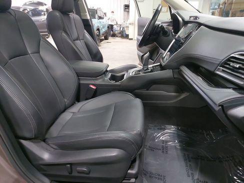 Used 2024 Subaru Outback Limited AWD/4WD image 10