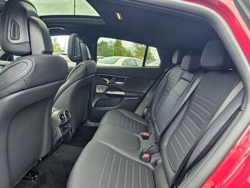 New 2027 Mercedes-Benz GLC 300 4MATIC image 23