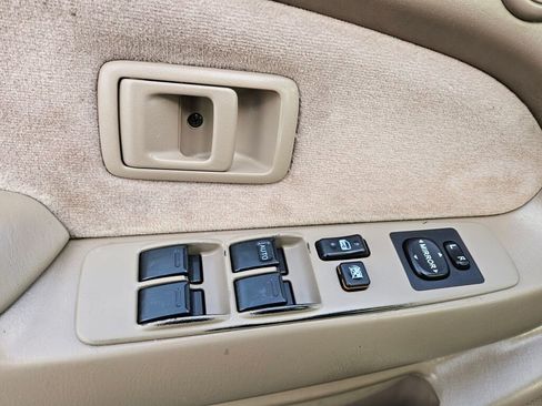 Used 2004 Toyota Tacoma PreRunner image 15