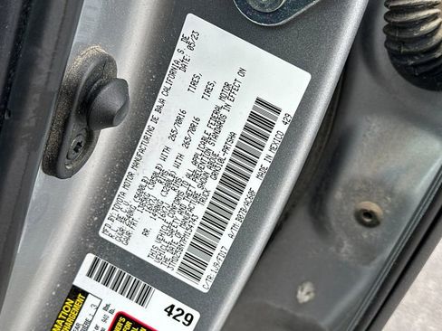 Used 2023 Toyota Tacoma TRD Off-Road w/ Technology Package image 29