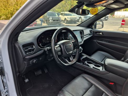 Used 2024 Dodge Durango GT image 13