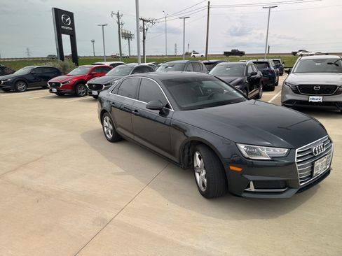 Used 2019 Audi A4 2.0T Premium FWD image 5